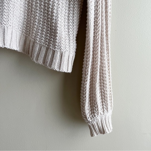 American Eagle • Crochet Knit Sweater in Natural, Balloon Sleeves, Size XS - Picture 6 of 12